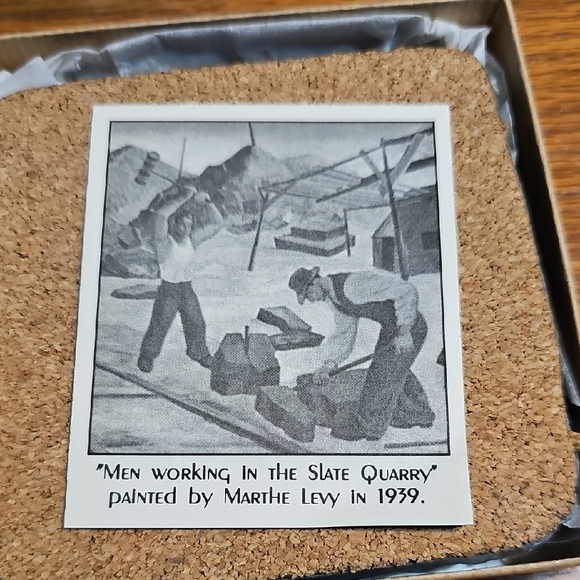 Slate Coasters with Lighthouse Design - Picture 4 of 6